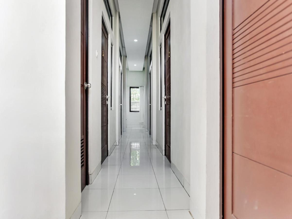 Spot On 90003 Villa Tawang Cianjur Exterior photo